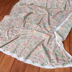 〔1m単位切り売り〕ジャイプル 職人手作り 色彩豊かなボタニカルデザイン おしゃれ 生地 花柄 テーブルクロス 刺繍素材などへ〔幅約112cm〕 - ライトグリーン系