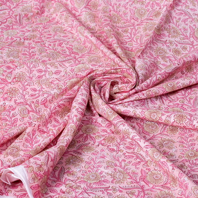 〔1m切り売り〕ジャイプル　職人手作り　色彩豊かなボタニカルデザイン　おしゃれ　生地　花柄　テーブルクロス　刺繍素材などへ〔幅約109cm〕 - ピンク系 6 - とても良い風合いです