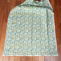 〔1m単位切り売り〕ジャイプル　職人手作り木版染め　色彩美しいボタニカルデザイン　おしゃれ　生地　花柄　テーブルクロス　刺繍素材などへ〔幅約113cm〕 - ウグイス系 - サブ2