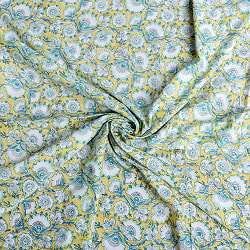 〔1m単位切り売り〕ジャイプル　職人手作り木版染め　色彩美しいボタニカルデザイン　おしゃれ　生地　花柄　テーブルクロス　刺繍素材などへ〔幅約113cm〕 - ウグイス系 - サブ5