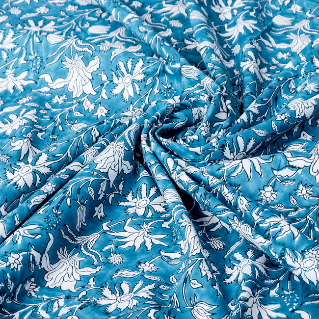 〔1m切り売り〕ジャイプル　職人手作り　色彩豊かなボタニカルデザイン　おしゃれ　生地　花柄　テーブルクロス　刺繍素材などへ〔幅約112.5cm〕 - ブルー系 6 - とても良い風合いです