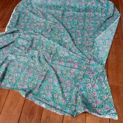 〔1m単位切り売り〕ジャイプル 職人手作り木版染め 色彩美しいボタニカルデザイン おしゃれ 生地 花柄 テーブルクロス 刺繍素材などへ〔幅約111cm〕 - グリーン系