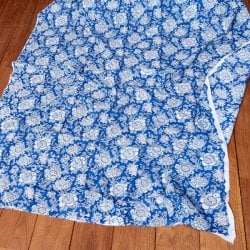 〔1m単位切り売り〕ジャイプル 職人手作り 色彩豊かなボタニカルデザイン おしゃれ 生地 花柄 テーブルクロス 刺繍素材などへ〔幅約113cm〕 - ブルー 系