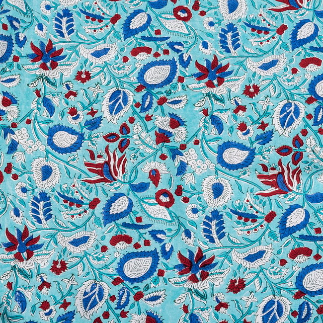 〔1m切り売り〕ジャイプル　職人手作り　色彩豊かなボタニカルデザイン　おしゃれ　生地　花柄　テーブルクロス　刺繍素材などへ〔幅約111cm〕 - ブルーグリーン系 4 - インドならではの布ですね。