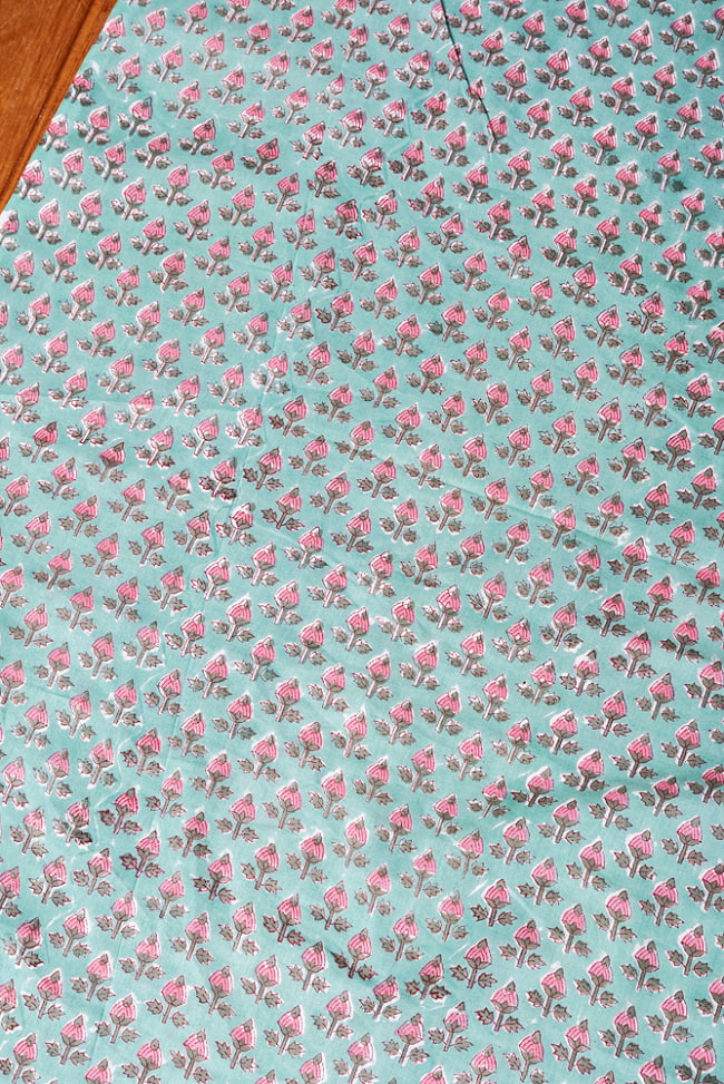 〔1m単位切り売り〕ジャイプル　職人手作り木版染め　色彩美しいボタニカルデザイン　おしゃれ　生地　花柄　テーブルクロス　刺繍素材などへ〔幅約108cm〕 - グリーン系 3 - 1mの長さごとにご購入いただけます。