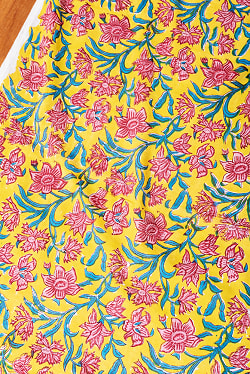 〔1m単位切り売り〕ジャイプル　職人手作り木版染め　色彩美しいボタニカルデザイン　おしゃれ　生地　花柄　テーブルクロス　刺繍素材などへ〔幅約110cm〕 - イエロー系 - サブ3