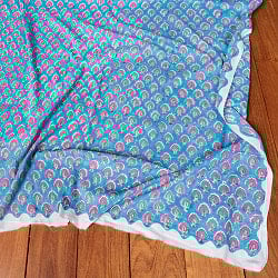 〔1m単位切り売り〕ジャイプル　職人手作り木版染め　色彩美しいボタニカルデザイン　おしゃれ　生地　花柄　テーブルクロス　刺繍素材などへ〔幅約108cm〕 - ピーコックブルー系 - サブ5