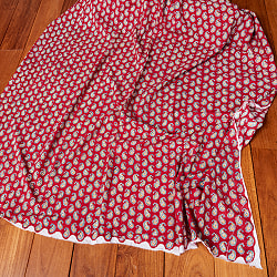 〔1m単位切り売り〕ジャイプル　職人手作り木版染め　色彩美しいボタニカルデザイン　おしゃれ　生地　花柄　テーブルクロス　刺繍素材などへ〔幅約109cm〕 - レッド系 - サブ5