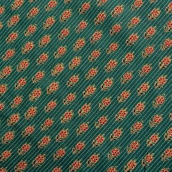 〔1m単位切り売り〕カンタ刺繍がかわいい ボタニカルデザインの布 フォレスト系〔幅約108cm〕