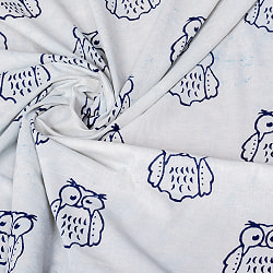 〔1m単位切り売り〕伝統の木版染め　シンプルでかわいい動物デザイン布　フクロウさん　ホワイト＆ブルー系〔幅約112cm〕 - サブ5