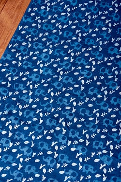 〔1m単位切り売り〕インドの伝統息づく　昔ながらの木版インディゴ藍染布　象さん　ネイビー系〔幅約113cm〕 - サブ3