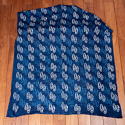 〔各色あり〕〔1m単位切り売り〕インドの伝統息づく　昔ながらの木版インディゴ藍染とグレーのダブプリント布　チャッパル柄〔幅約107cm〕 - サブ2