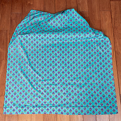 〔1m単位切り売り〕テキスタイルの伝統息づくインドから　昔ながらの小花柄布　青緑系〔幅約105cm〕 - サブ2