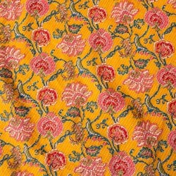 〔1m単位切り売り〕カンタ刺繍がかわいい ボタニカルデザインの布 イエロー系〔幅約111cm〕