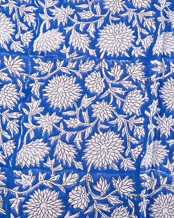 〔1m単位切り売り〕ジャイプル　職人手作り木版染め　色彩美しいボタニカルデザイン〔幅約113cm〕〔ブルー系　更紗柄〕　おしゃれ　生地　テーブルクロス　手芸素材などへ - サブ3