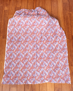 〔1m単位切り売り〕ジャイプル　職人手作り木版染め　色彩美しいボタニカルデザイン〔幅約110cm〕〔サーモン×紫系　波模様〕　おしゃれ　生地　テーブルクロス　手芸素材などへ - サブ2