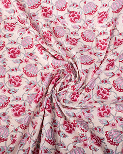 〔1m単位切り売り〕ジャイプル　職人手作り木版染め　色彩美しいボタニカルデザイン〔幅約108cm〕〔薄黄クリーム×ピンク×赤系　更紗柄〕　おしゃれ　生地　テーブルクロス　手芸素材などへ - サブ4