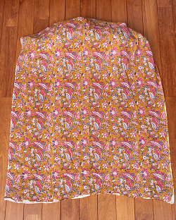 〔1m単位切り売り〕ジャイプル　職人手作り木版染め　色彩美しいボタニカルデザイン〔幅約111cm〕〔黄土×ピンク×青緑系　更紗柄〕　おしゃれ　生地　テーブルクロス　手芸素材などへ - サブ2