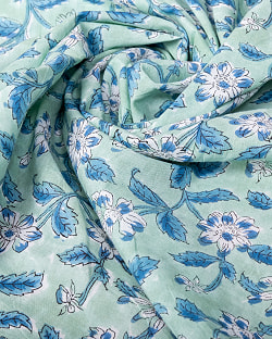 〔1m単位切り売り〕ジャイプル　職人手作り木版染め　色彩美しいボタニカルデザイン〔幅約106cm〕〔ミントグリーン系　更紗柄〕　おしゃれ　生地　テーブルクロス　手芸素材などへ - サブ5