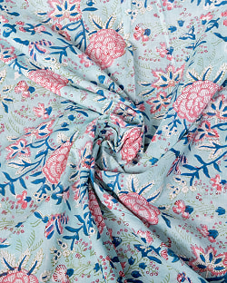 〔1m単位切り売り〕ジャイプル　職人手作り木版染め　色彩美しいボタニカルデザイン〔幅約107cm〕〔ミントブルー系　更紗柄〕　おしゃれ　生地　テーブルクロス　手芸素材などへ - サブ4