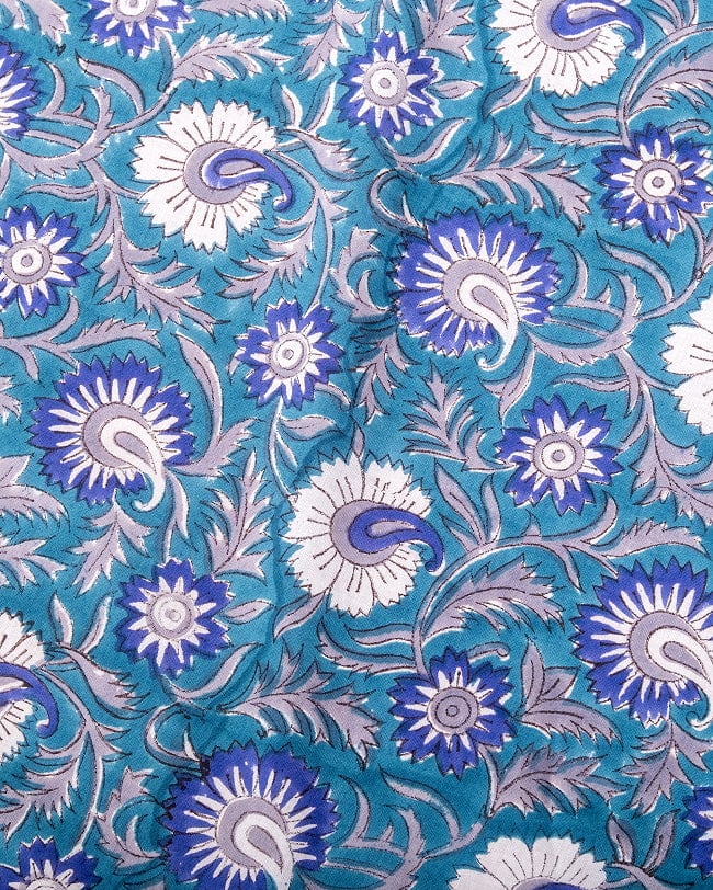 〔1m単位切り売り〕ジャイプル 職人手作り木版染め 色彩美しいボタニカルデザイン〔幅約108cm〕〔青緑系 更紗柄〕 おしゃれ 生地 テーブルクロス 手芸素材などへ 3 - 1mの長さごとにご購入いただけます。