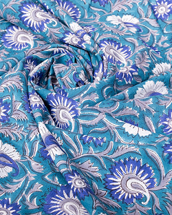 〔1m単位切り売り〕ジャイプル　職人手作り木版染め　色彩美しいボタニカルデザイン〔幅約108cm〕〔青緑系　更紗柄〕　おしゃれ　生地　テーブルクロス　手芸素材などへ - サブ5