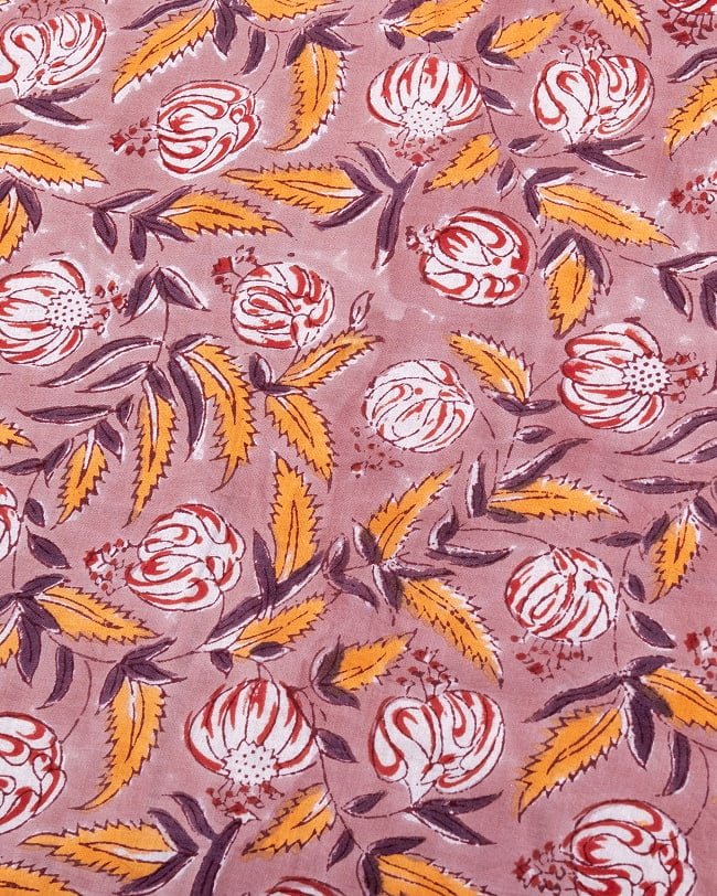 〔1m単位切り売り〕ジャイプル 職人手作り木版染め 色彩美しいボタニカルデザイン〔幅約109cm〕〔あずき×ブラウン系 更紗柄〕 おしゃれ 生地 テーブルクロス 手芸素材などへ 3 - 1mの長さごとにご購入いただけます。