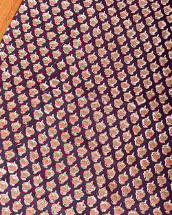 【5個セット】〔1m単位切り売り〕ジャイプル 職人手作り木版染め 色彩美しいボタニカルデザイン〔幅約108cm〕〔ブラック系 小花柄〕 おしゃれ 生地 テーブルクロス 手芸素材などへの写真