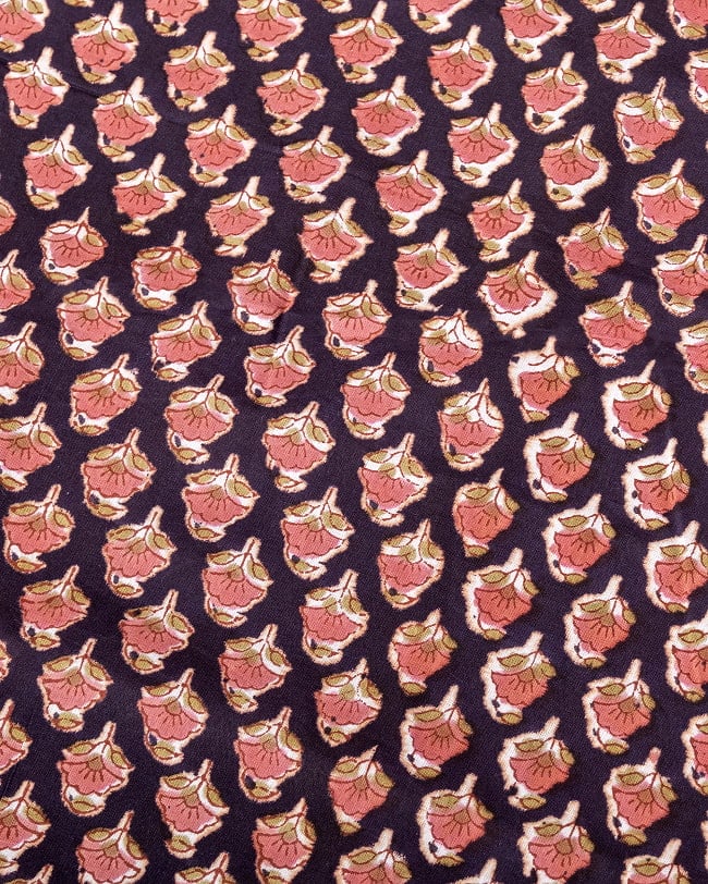 〔1m単位切り売り〕ジャイプル 職人手作り木版染め 色彩美しいボタニカルデザイン〔幅約108cm〕〔ブラック系 小花柄〕 おしゃれ 生地 テーブルクロス 手芸素材などへ 3 - 1mの長さごとにご購入いただけます。