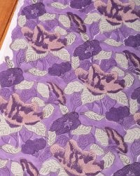 〔1m単位切り売り〕ジャイプル 職人手作り木版染め 色彩美しいボタニカルデザイン〔幅約111cm〕〔パープル系 更紗柄〕 おしゃれ 生地 テーブルクロス 手芸素材などへ