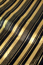 〔1m単位切り売り〕インドの伝統模様布 - ボーダー柄 黒×金〔幅104cm〕の商品写真