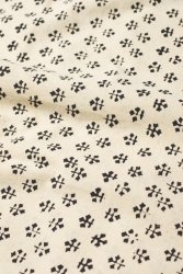 〔1m単位切り売り〕カッチの草木染め布〔幅110cm〕の商品写真