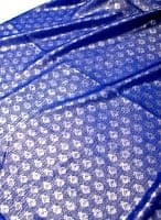 〔1m切り売り〕グリッターボタニカルのサテン楊柳布〔幅約113cm〕 - 青紫の商品写真