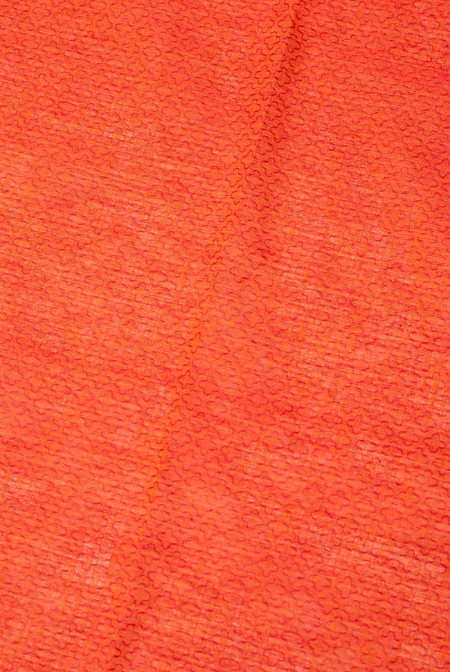 〔1m切り売り〕インドのシンプルコットン布 - 小花オレンジレッド 〔幅約110cm〕 3 - 少し離れてみてみました。