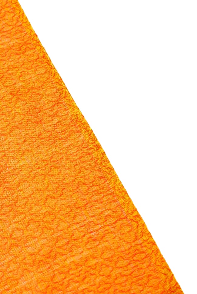 〔1m切り売り〕インドのシンプルコットン布 - 小花オレンジイエロー 〔幅約110cm〕 4 - 端の部分はこのようになっています。