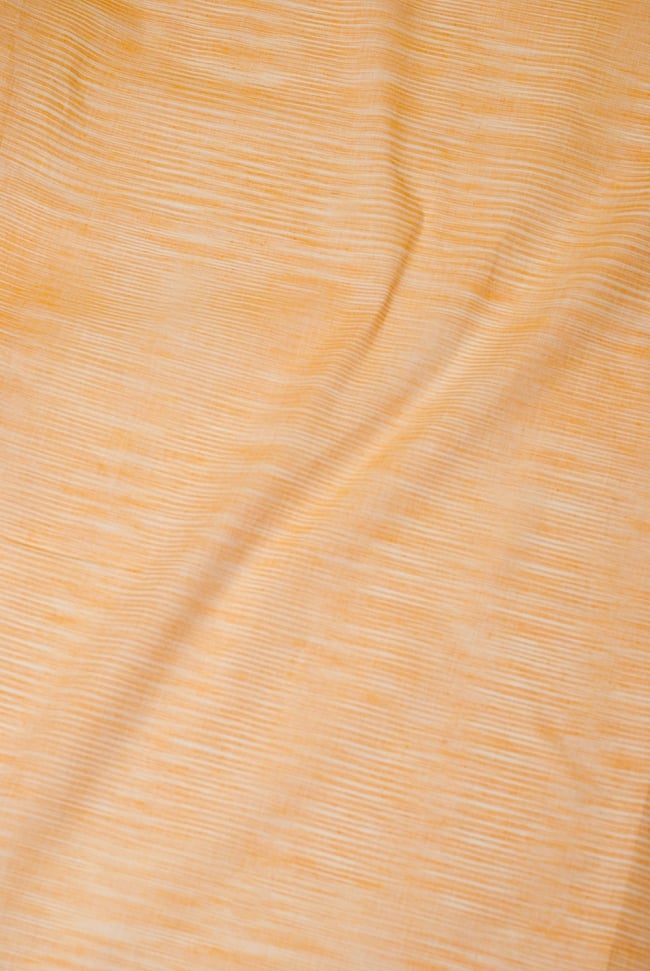 〔1m切り売り〕インドのパステルカラークロス - パステルオレンジ 〔幅約110cm〕 3 - 少し離れてみてみました。