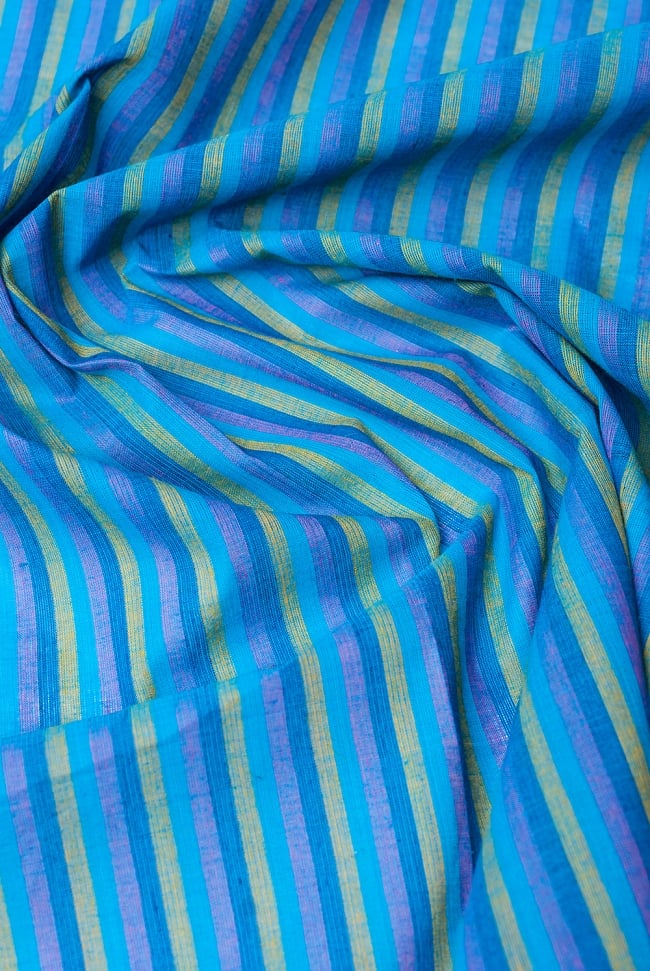 〔1m切り売り〕南インドのストライプ布 - 水色系 〔幅約112cm〕 4 - ドレープを作ってみました。いろいろなアイデアがわいてくる布ですね！