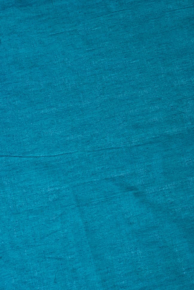 〔1m切り売り〕インドのシンプルコットン布 - 青緑〔幅約114cm〕 2 - やや離れてみました。無地で使いやすい布地です。