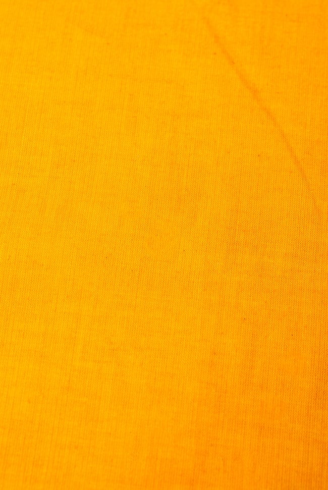 〔1m切り売り〕インドのシンプルコットン布  - オレンジイエロー〔幅約113cm〕の写真1枚目です。生地を近くからみてみました。切り売り,量り売り布,アジア布 量り売り,手芸,裁縫,生地,アジアン,ファブリック