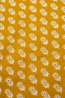 〔1m切り売り〕インドのウッドブロック風プリント布 - 黄土〔幅約107cm〕の商品写真