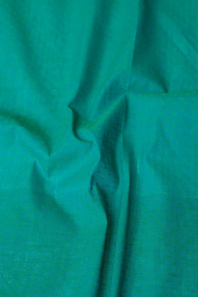 〔1m単位切り売り〕南インドのハーフボーダー・コットン生地 -  - 青緑〔幅約109cm〕 2 - 生地を近くからみてみました。