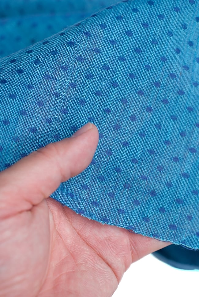 〔1m単位切り売り〕南インドのハーフボーダー・コットン生地 -  - 水色〔幅約112cm〕 5 - さまざまな手芸へ。想像が広がる布です。