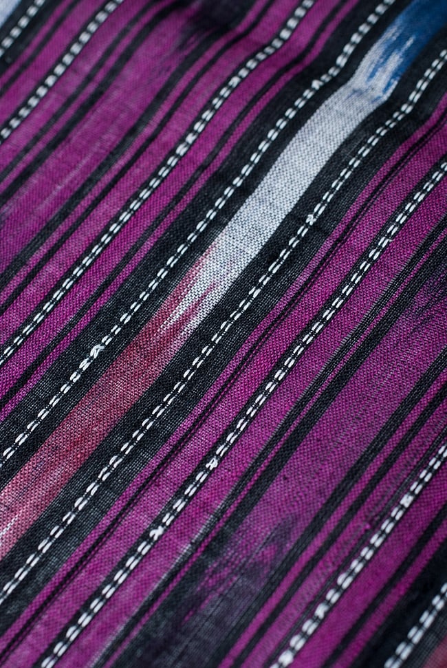 〔1m切り売り〕インドの絣織り布 〔幅約113cm〕 2 - 生地を近くからみてみました。