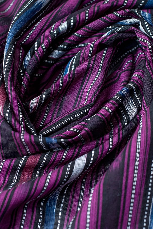 〔1m切り売り〕インドの絣織り布 〔幅約113cm〕 4 - 陰影をつけるととても素敵な色合いですね。