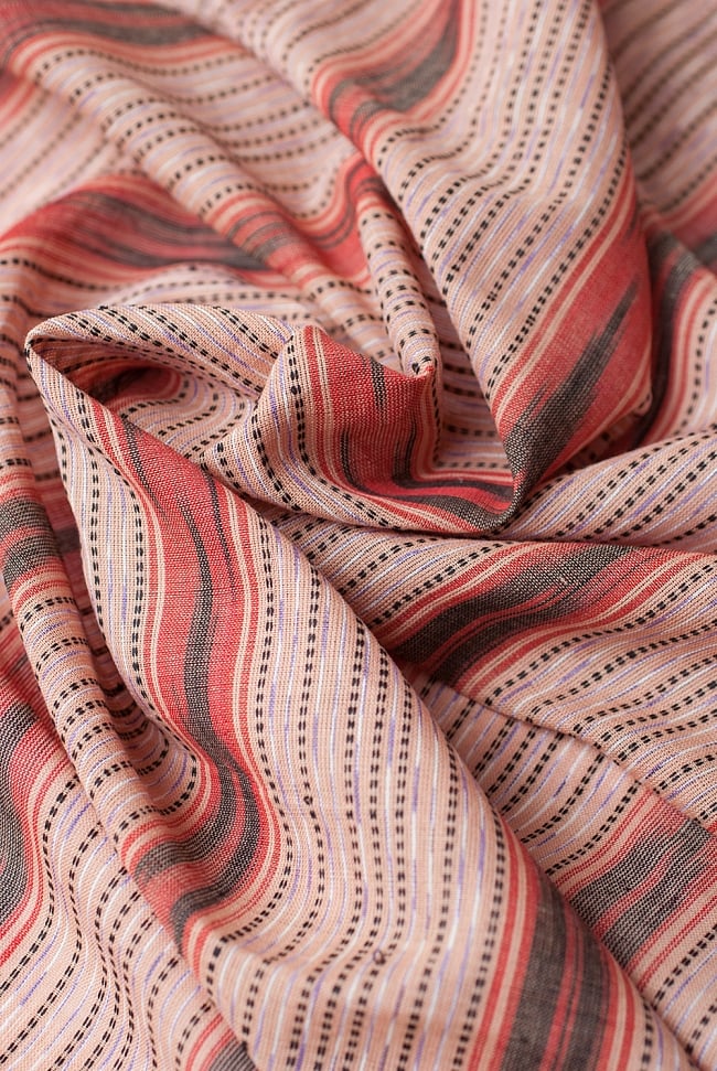〔1m切り売り〕インドの絣織り布 〔幅約114cm〕 4 - 陰影をつけるととても素敵な色合いですね。