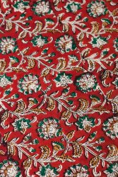 〔1m単位切り売り〕南インドの花柄コットン布〔幅約112cm〕の商品写真