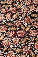 〔1m切り売り〕南インドの花柄コットン布〔幅約113cm〕の商品写真