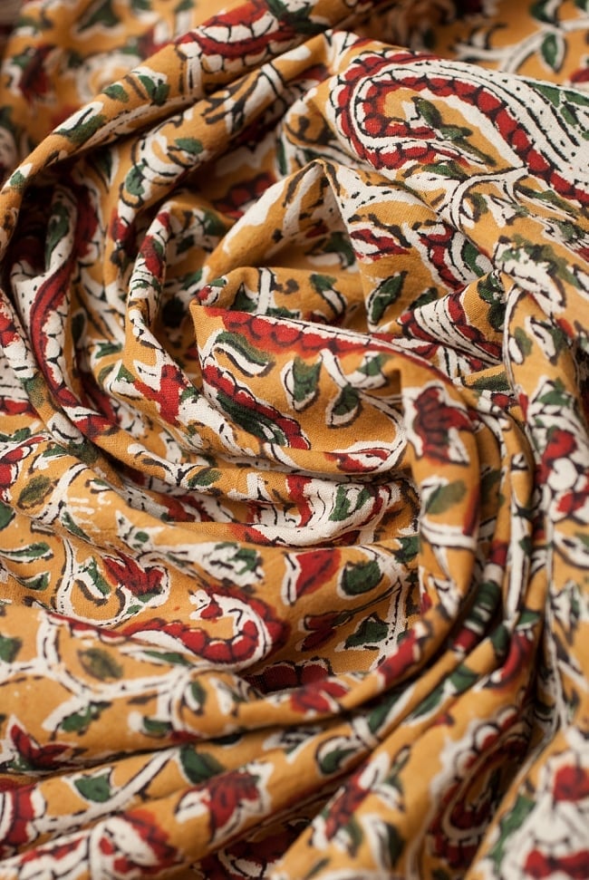 〔1m単位切り売り〕南インドの花柄コットン布〔幅約113cm〕 4 - 陰影をつけるととても素敵な色合いですね。