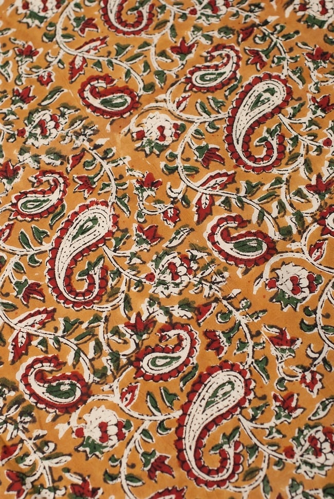 〔1m単位切り売り〕南インドの花柄コットン布〔幅約113cm〕の写真切り売り,量り売り布,アジア布 量り売り,手芸,裁縫,生地,アジアン,ファブリック