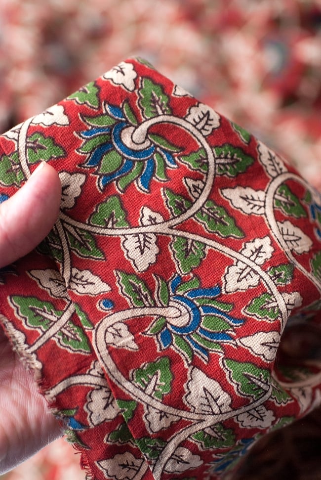 〔1m切り売り〕南インドの花柄コットン布〔幅約116cm〕 5 - さまざまな手芸へ。想像が広がる布です。